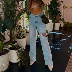 BNWT Slash/distressed light wash boyfriend jeans